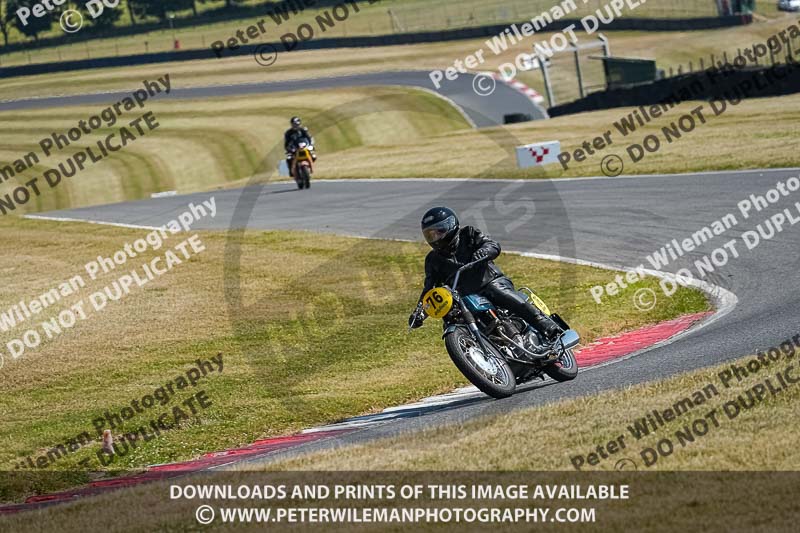 cadwell park;cadwell park photographs;cadwell trackday photographs;enduro digital images;event digital images;eventdigitalimages;peter wileman photography;racing digital images;trackday digital images;trackday photos